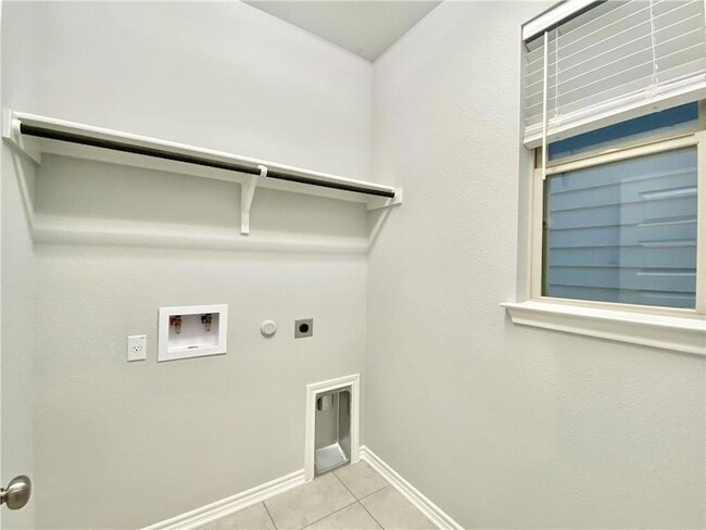 Photo - 1701 Yaupon Grove Ln