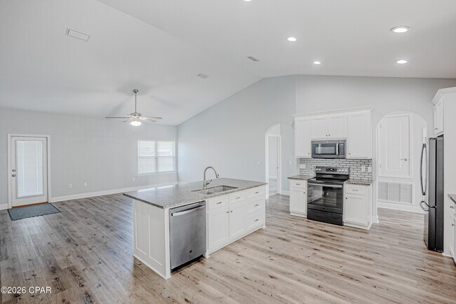 Photo - 3203 Colter St