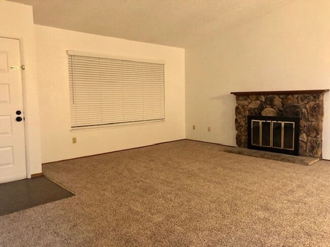 Photo - Clean 3 bedroom, 2 bath home in Rancho Cordova