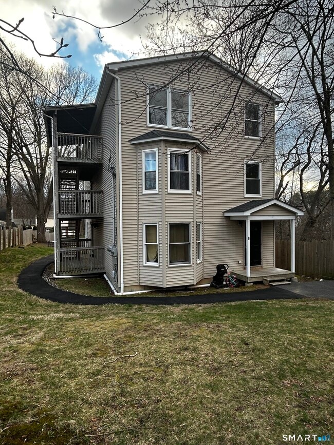 Building Photo - 9 Concord St Unit 3