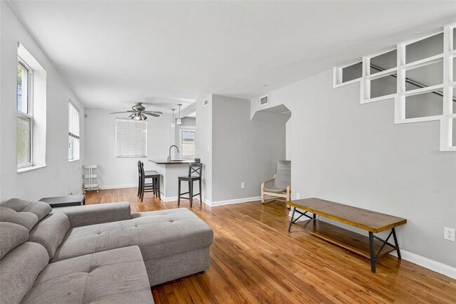 Photo - 601 Swann Dr