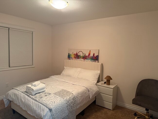 Photo - 110 105th St W