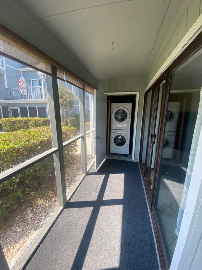 Photo - Golf Colony 12 F