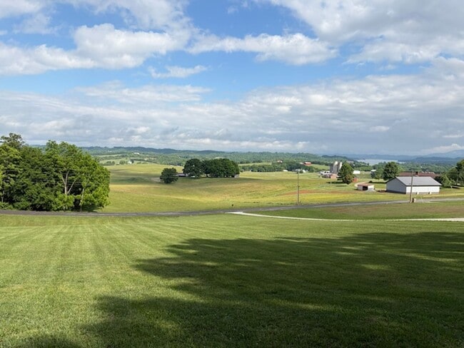Photo - 2737 Hickory Ridge Rd