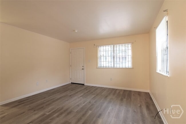 Photo - 1204 E Anderson St Casa