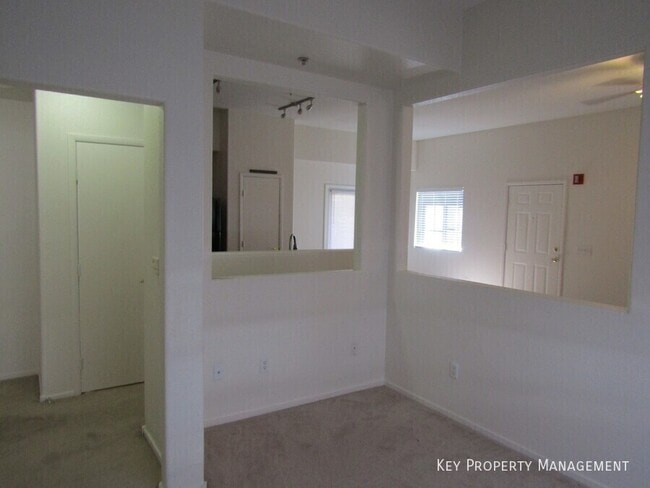 Photo - 10245 S Maryland Pkwy Unidad #240