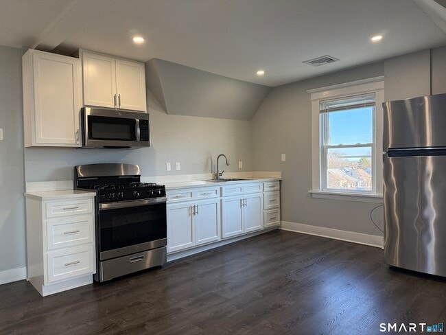 Photo - 7 Burritt Ave