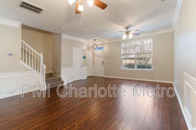 Photo - 9344 Greenheather Dr