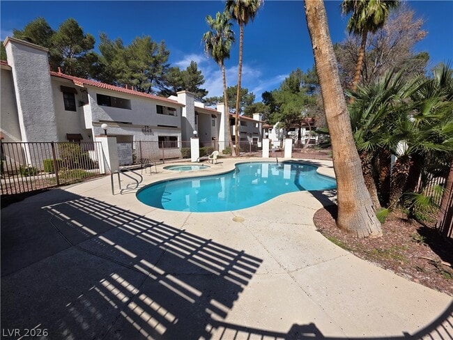 Building Photo - 6671 W Tropicana Ave Unit 103