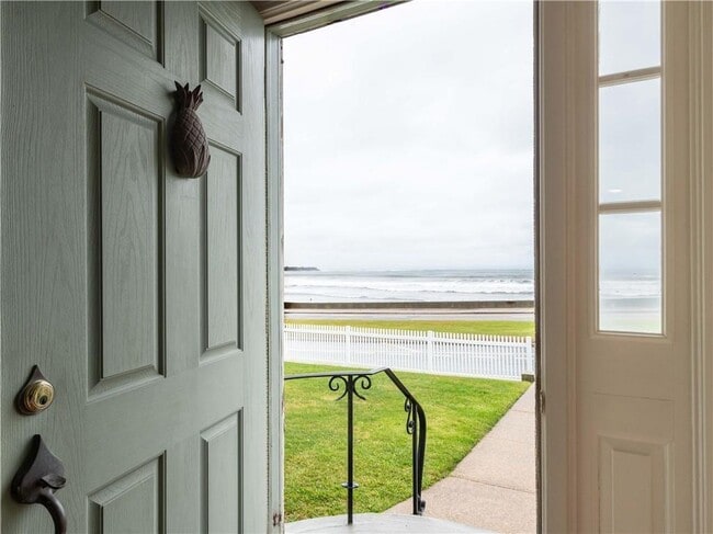 Photo - 132 Memorial Blvd