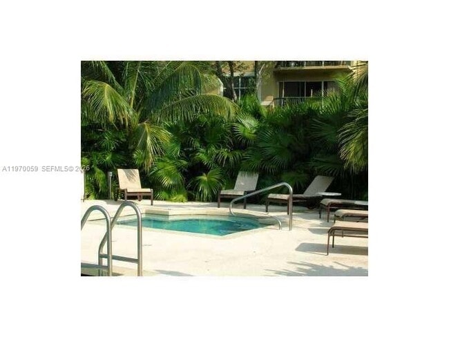 Photo - 9001 Wiles Rd Unidad 204