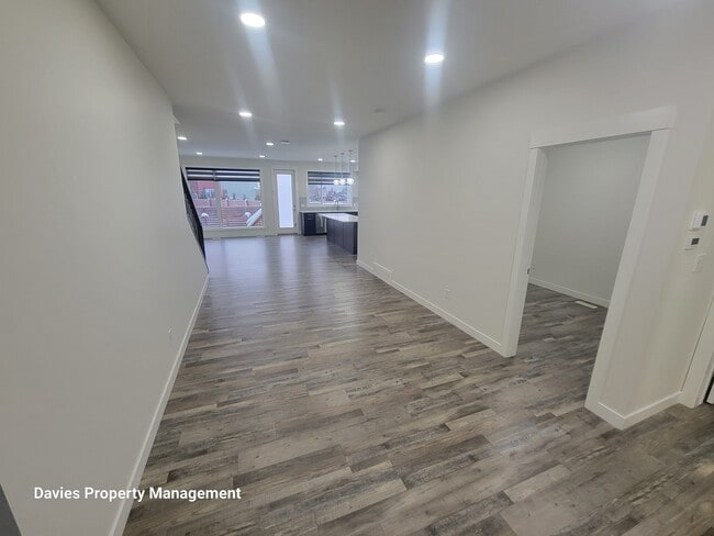 Photo - 3213 Kulay Way SW