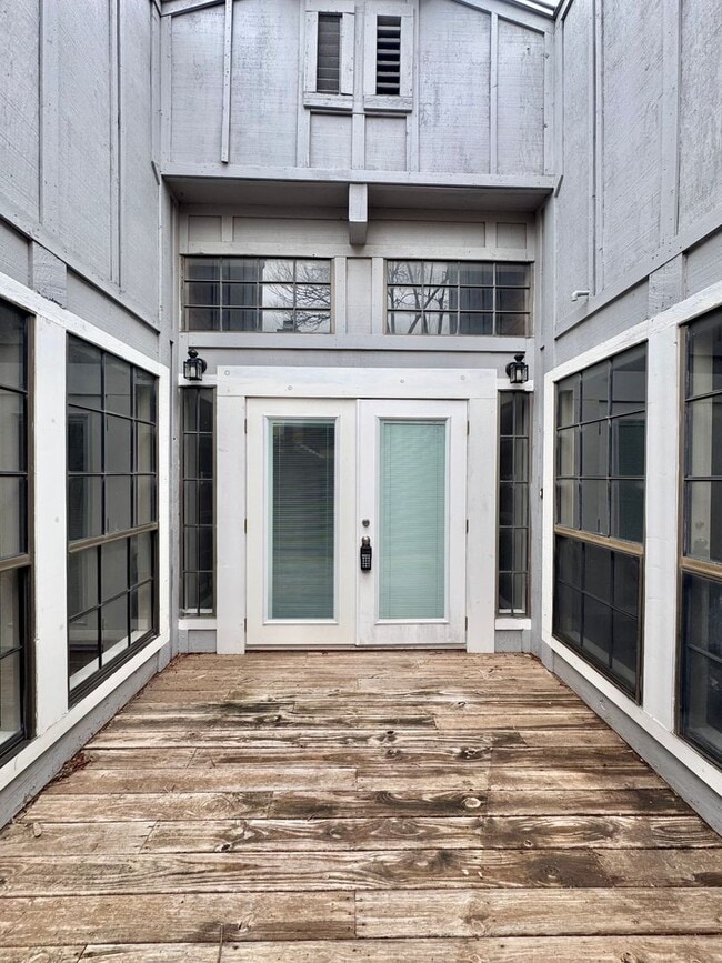 Photo - NOW AVAILABLE - 3-Bedroom 2-Bathroom Townhome in Capital Heights!