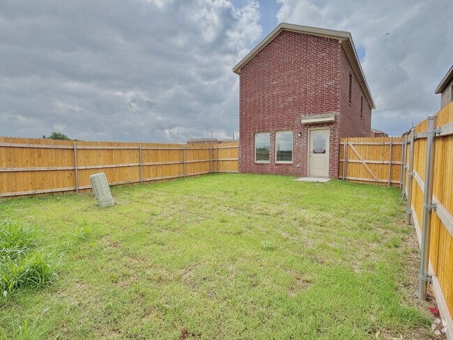 Building Photo - 3307 NW 149th St Rental