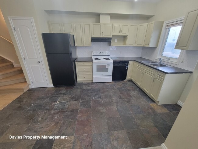 Building Photo - 171 Brintnell Blvd NW