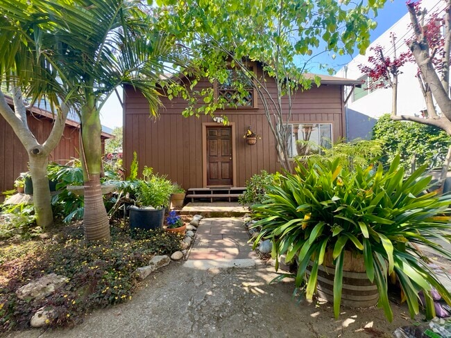 Building Photo - 319 Alcatraz Ave Rental