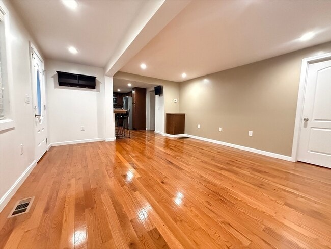 Photo - 7 Southbridge St Ct