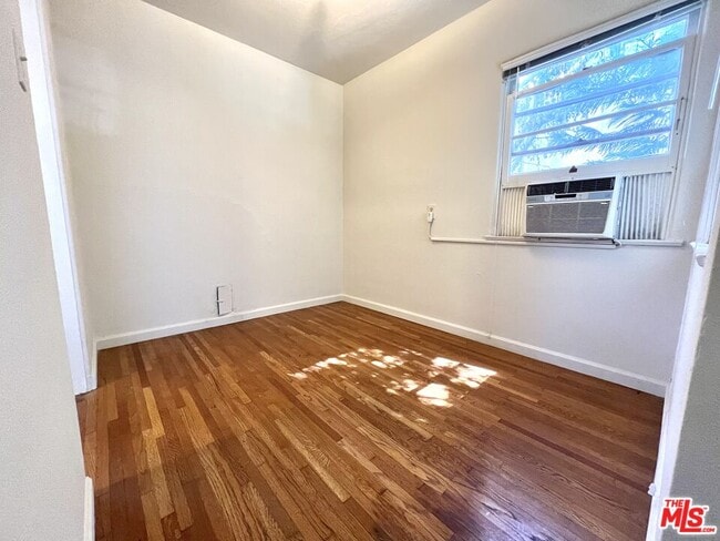 Photo - 1123 12th St Unit B