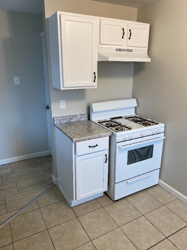 121 Gilman Ave Apartment Marietta, OH