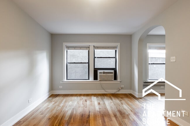 Building Photo - 556 W Arlington Pl