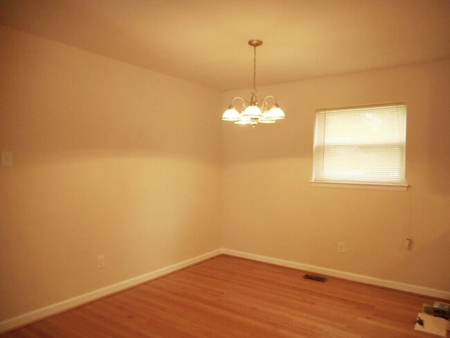 Photo - 120 Latham Dr