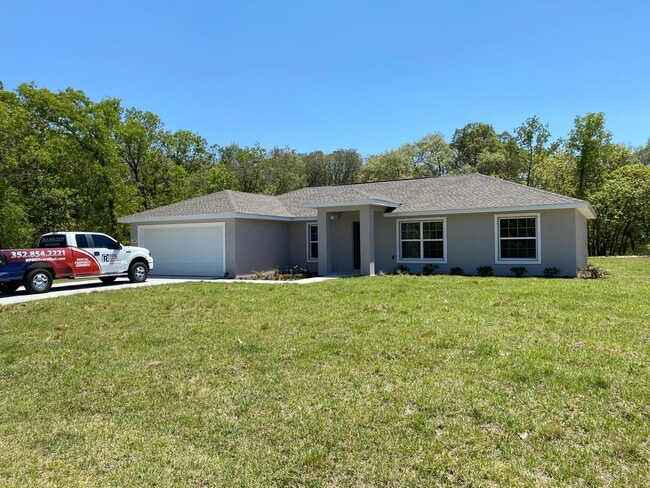 Photo - Desirable SW Ocala Neighborhood 4/2/2 *WON'T LAST*