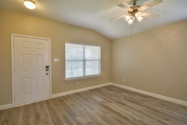 Photo - 13027 Lark Point Ct