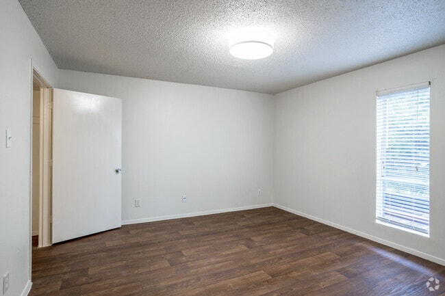 2HAB, 1BT - 920 ft² - Habitación