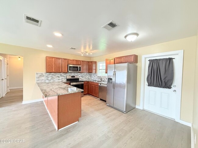 Photo - 175 N Berthe Ave