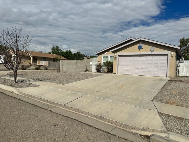 Photo - 3721 Rancher Loop NE House