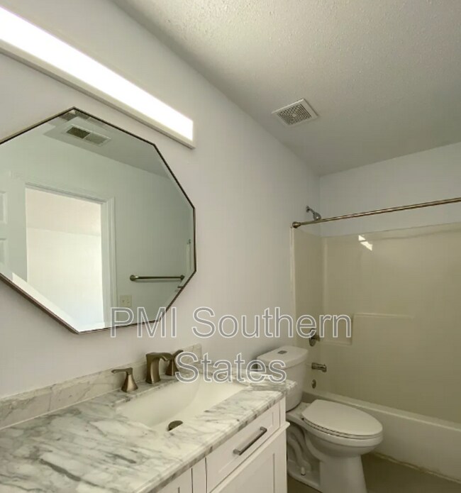 Photo - 3 Crossbow Way