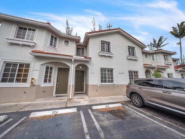 Building Photo - 21223 NW 14th Pl Unit 324