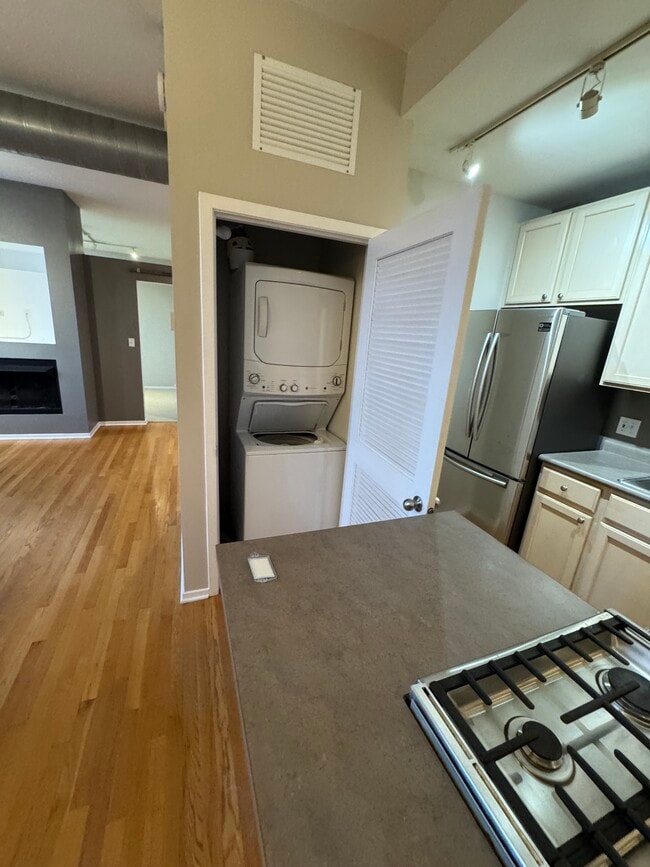 Lavadero - 811 S Lytle St Unidad 317