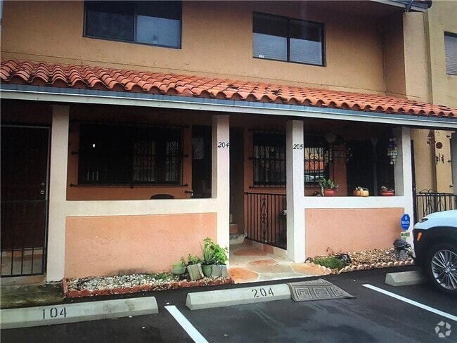 Building Photo - 2740 W 61st St Unit 205 Rental