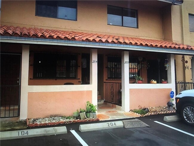Photo - 2740 W 61st St Condo Unit 205