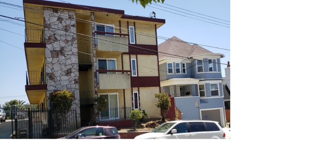 Building Photo - 1830 10th Ave Rental