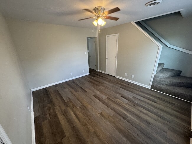 Photo - 179 Ingle Dr