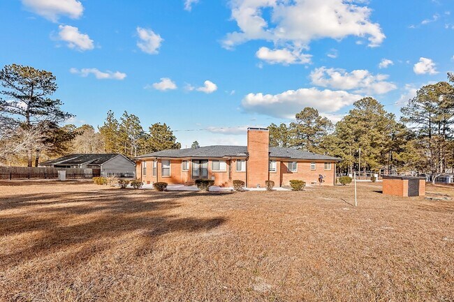 Photo - 3bd/2ba Ranch Style Nest In Fayetteville