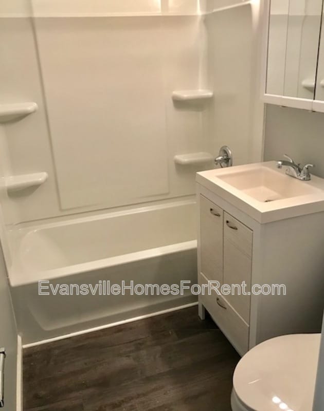 Photo - 1323 E Olive St