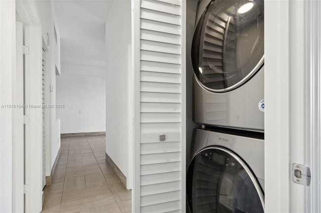 Photo - 36 NW 6th Ave Unit TS-4