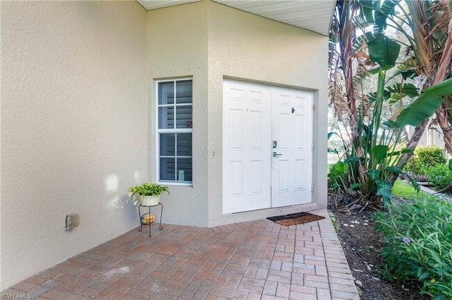 Photo - ** 4 Bed/3.5 Bath Single Family ~ 2 Car Garage Single Family Home ~ Lake Views **