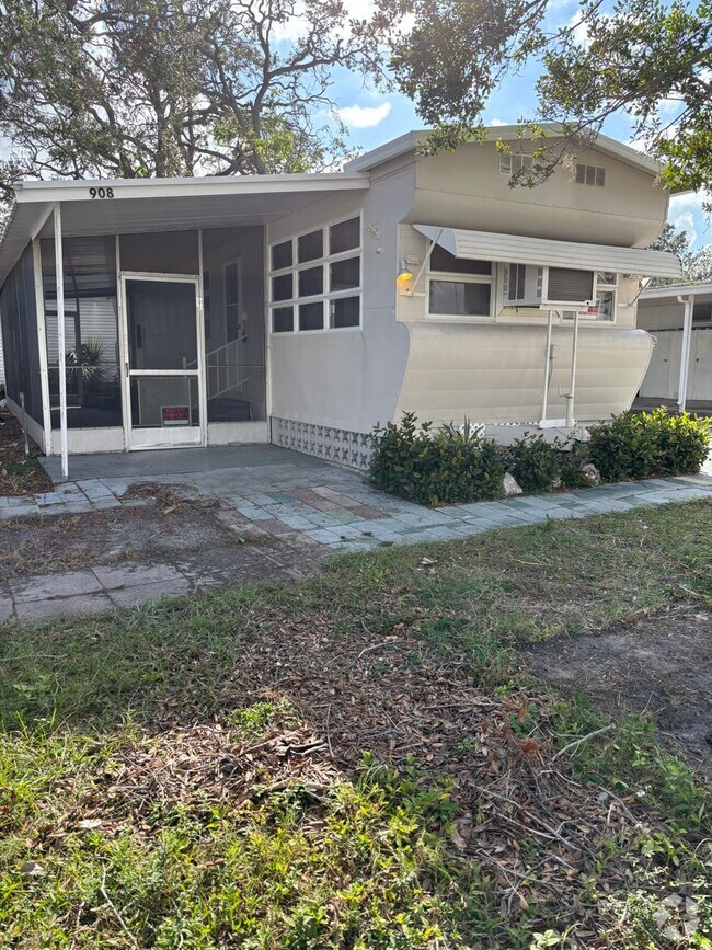 Building Photo - Vintage 1 Bed, 1 Bath Mobile Home in Pic T...