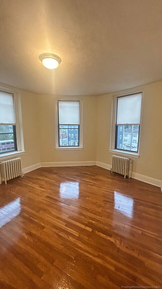 Building Photo - 223 Essex St Unit 26