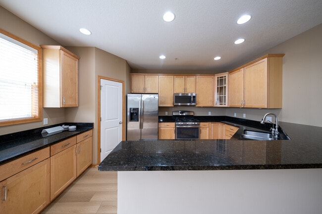 Photo - 9585 Madison Dr
