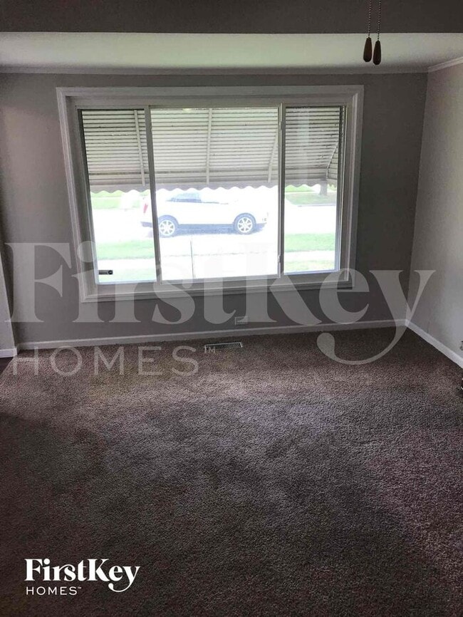 Photo - 14525 Dobson Ave