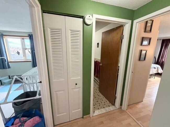 Photo - 94 Beacon St Unidad 58