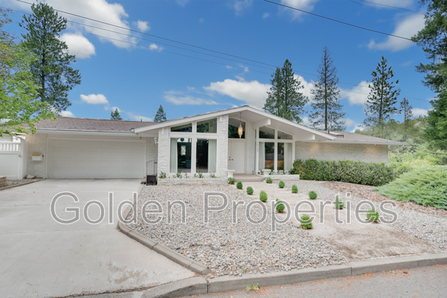 Building Photo - 1415 Crestline Dr Rental