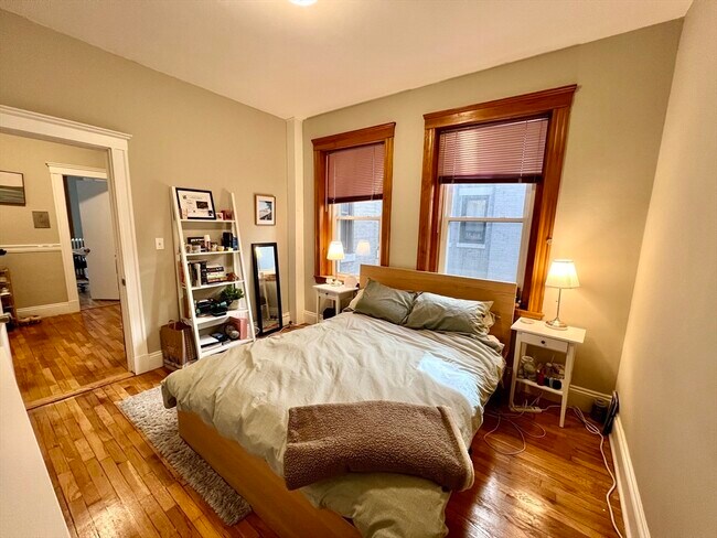Building Photo - 315 Allston St Rental