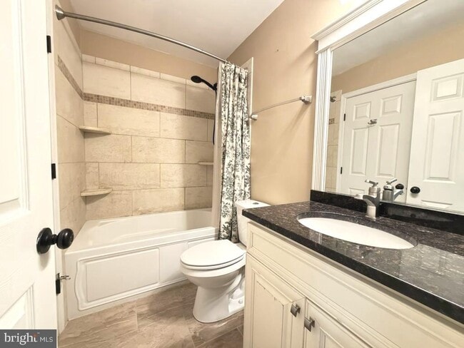 Photo - 249 Edge Creek Ln