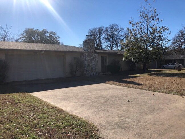 Photo - 605 Cardinal Dr Casa